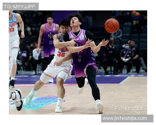 周琦在火箭对阵掘金的精彩表现集锦回顾与分析 周琦在火箭对阵掘金的精彩表现集锦回顾与分析