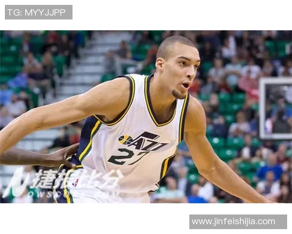 夏洛特黄蜂与犹他爵士激战正酣球迷期待精彩对决与精彩瞬间